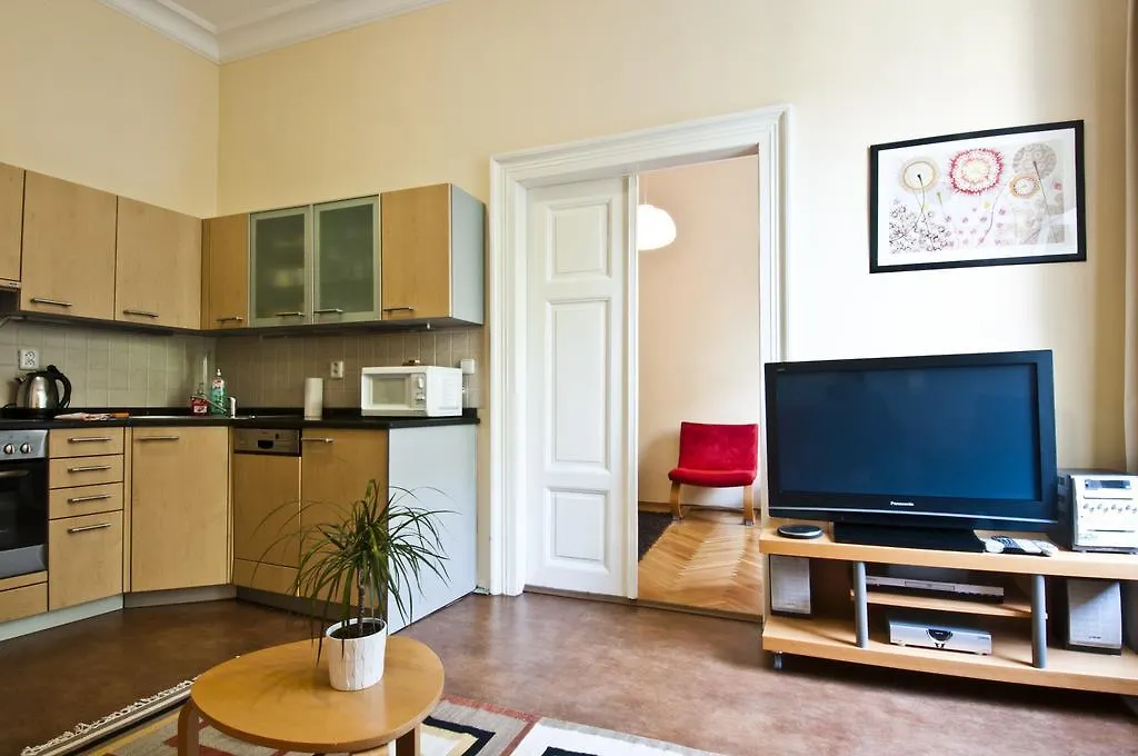 Husova Apartments Prague
