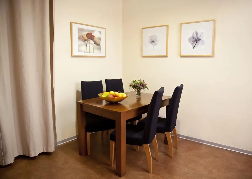 Husova Apartments Prague