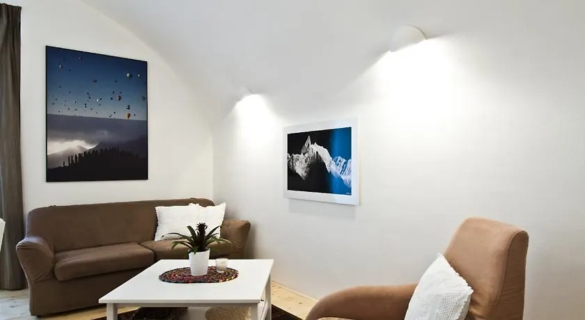 Husova Apartments Prague